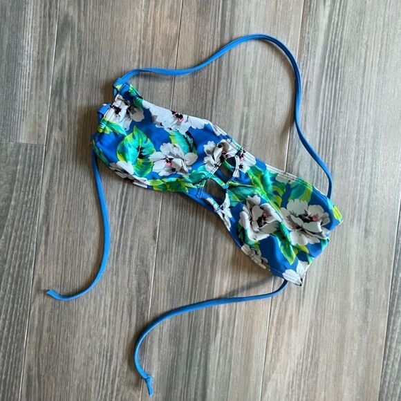 Hollister Other - Hollister blue floral bikini top size L